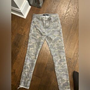 Hudson camouflage skinny jeans 27